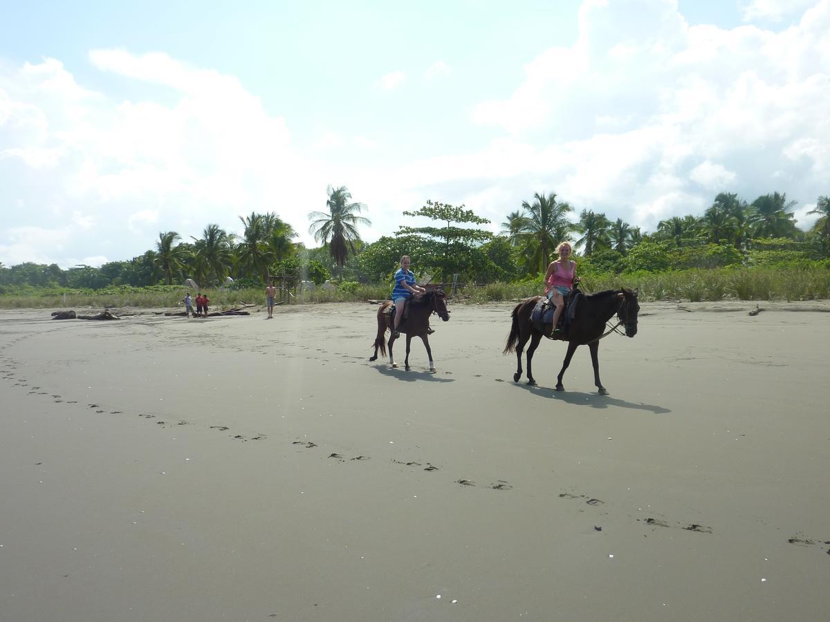Hostal Pachamama Isla de Canas Esterno foto