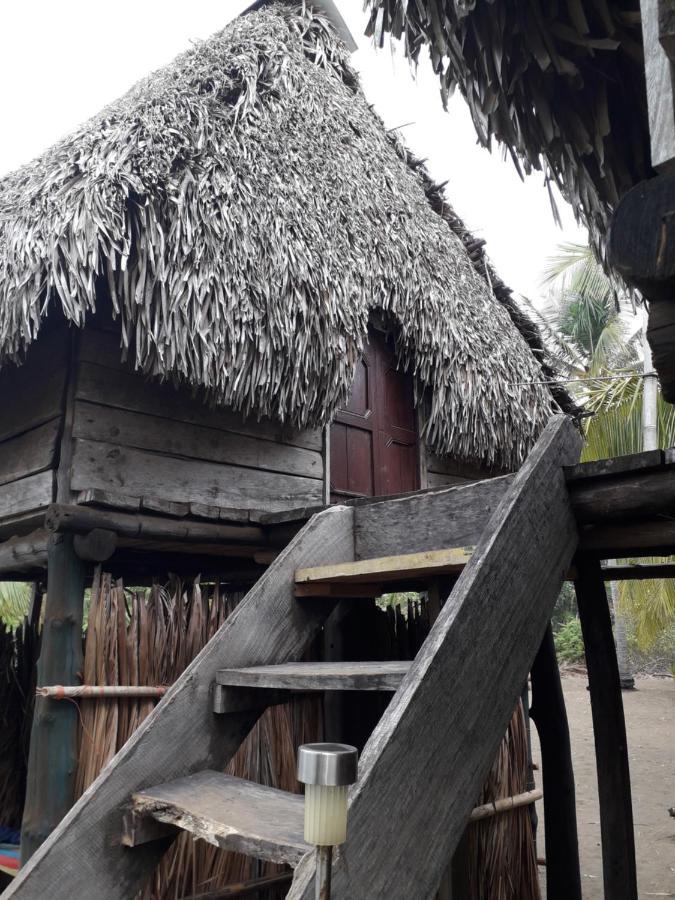 Hostal Pachamama Isla de Canas Esterno foto