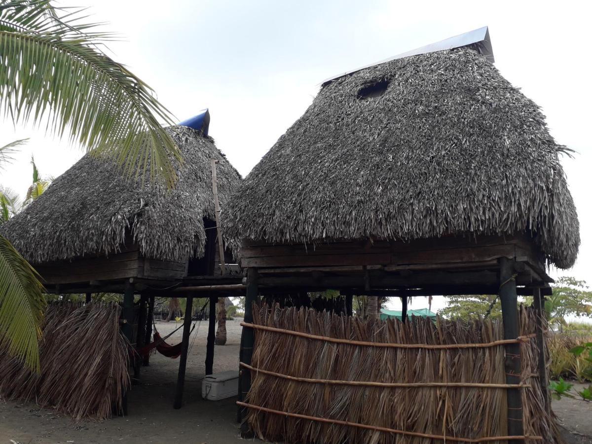 Hostal Pachamama Isla de Canas Esterno foto